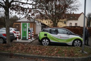 Elektroladesäule Elektroschnellladesäule