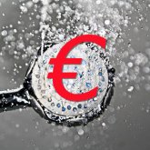Bild: Wasser aus einem Brausekopf mit Eurozeichen