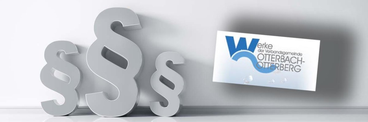 3 Paragraphen vor heller Wand